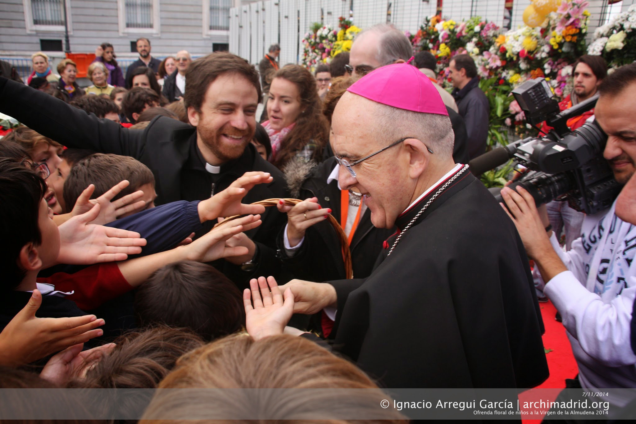 2014-11-07 - Ofrenda Floral a la Almudena 2014 - Colegios