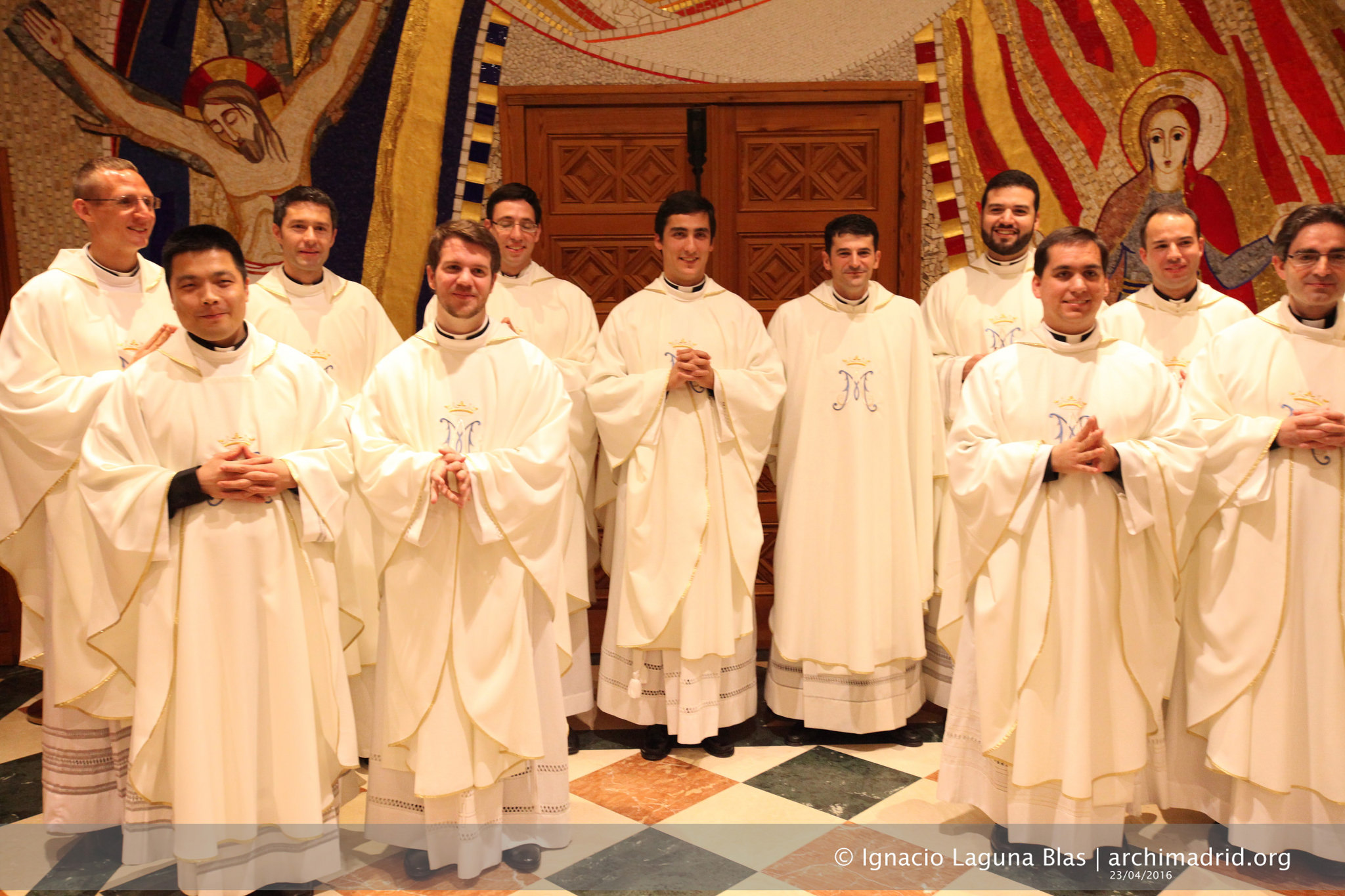 2016-04-23 - Ordenación de Presbíteros en Santa María la Real de la Almudena