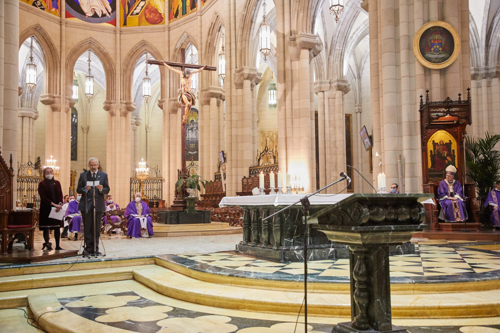 2020-11-28 - Misa por los médicos fallecidos durante la pandemia