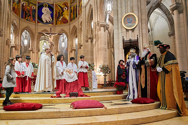 2024-01-03 - Encuentro de los Reyes Magos con los niños y niñas