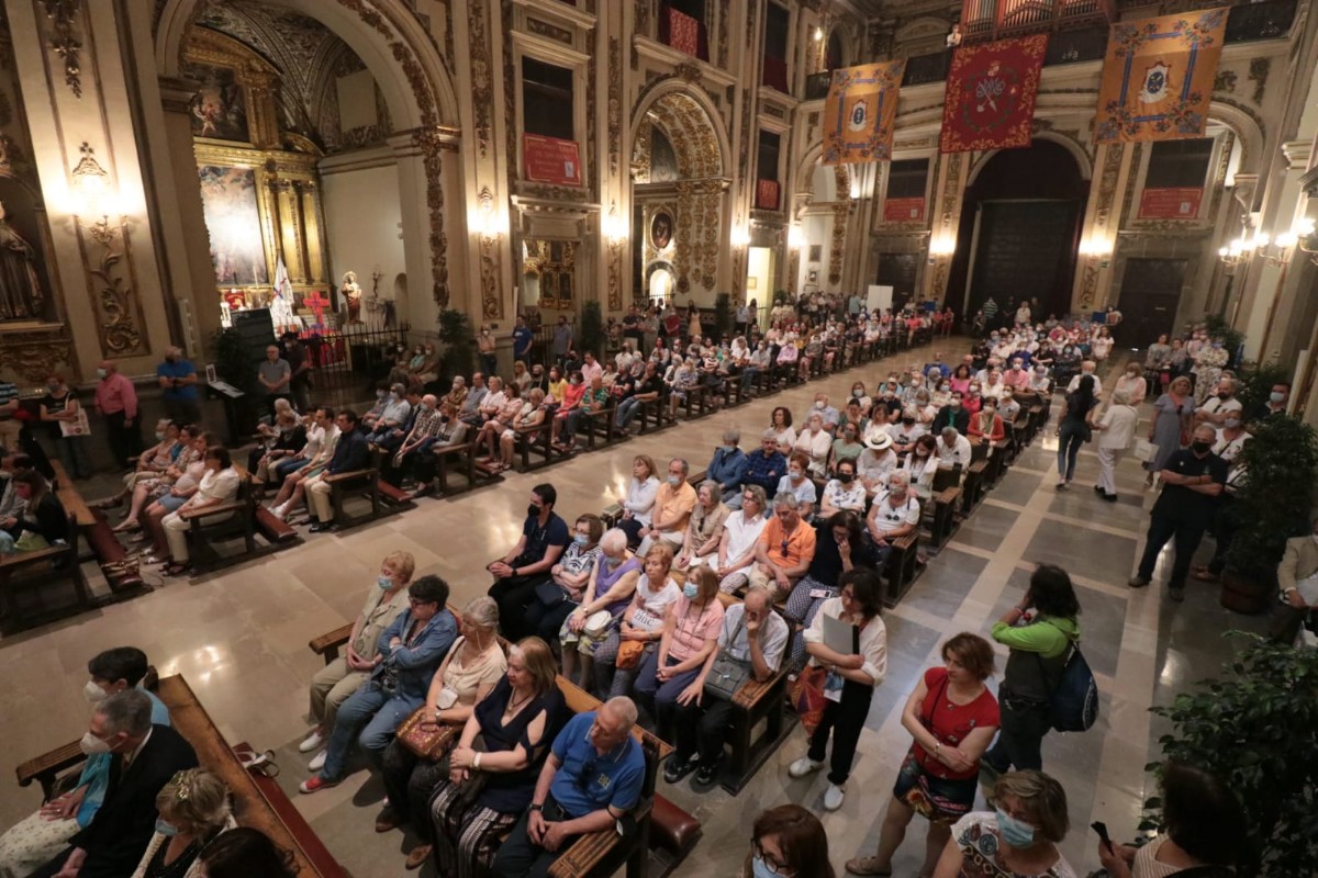 arca isidro misa gente