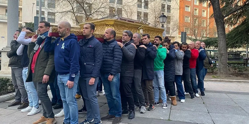 Divino cautivo ensayos