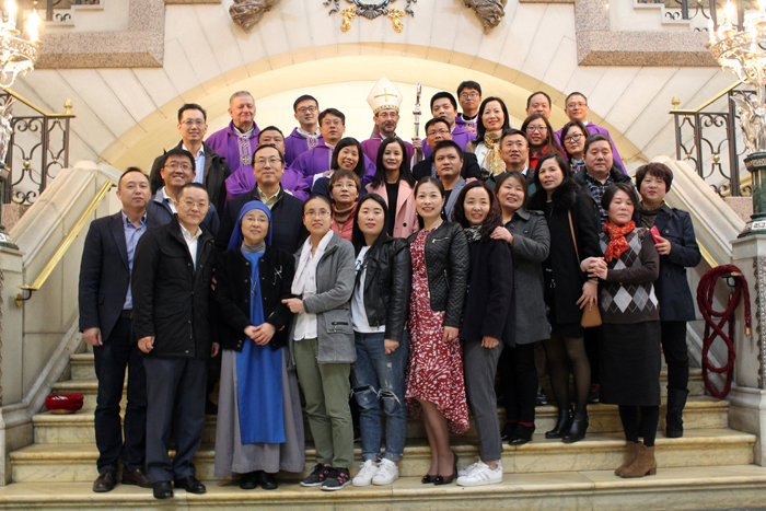  2019-03-07 - Peregrinación de la comunidad católica china a la catedral de la Almudena