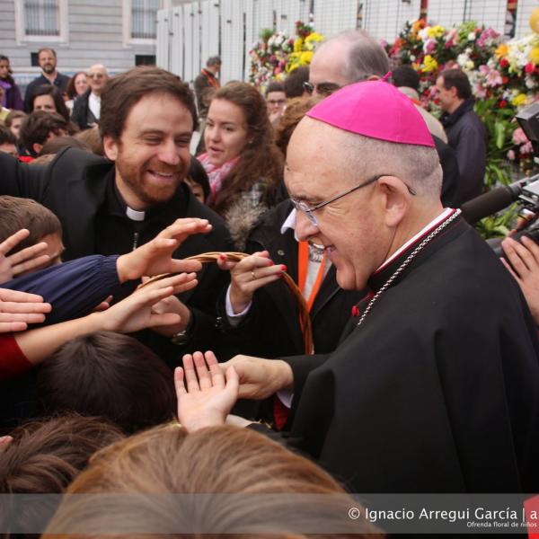 2014-11-07 - Ofrenda Floral a la Almudena 2014 - Colegios