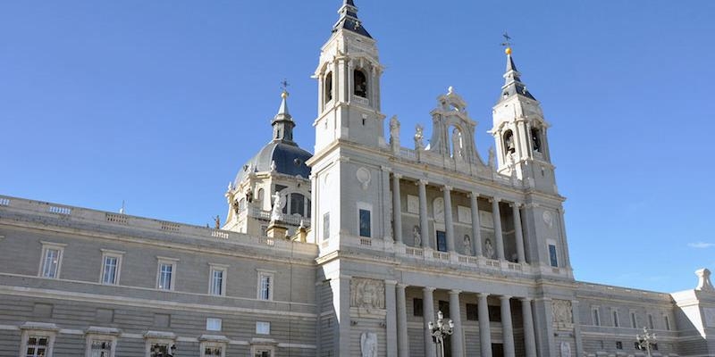 La Real hermandad de Caballeros de San Fernando peregrina a la catedral en el marco del A&ntilde;o Jubilar Mariano