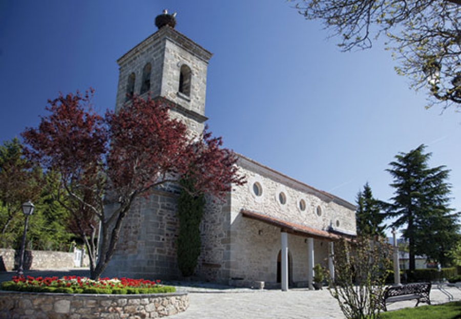 Confirmaciones en la parroquia Natividad de Nuestra Se&ntilde;ora de Navacerrada