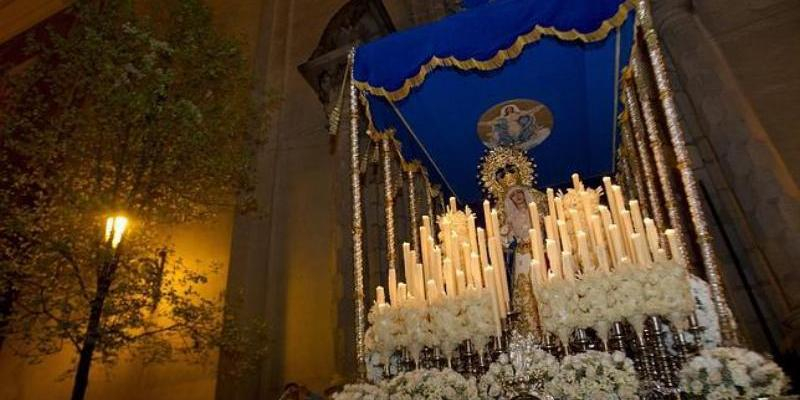 La Hermandad de los Gitanos de Madrid llevar&aacute; el Mi&eacute;rcoles Santo un cirio, en la candeler&iacute;a de su paso de palio, a favor de la donaci&oacute;n de sangre y m&eacute;dula &oacute;sea