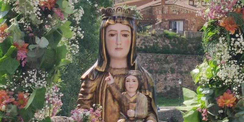 El segundo s&aacute;bado de junio tendr&aacute; lugar en Buitrago del Lozoya la tradicional romer&iacute;a en honor a la Virgen del Castillo
