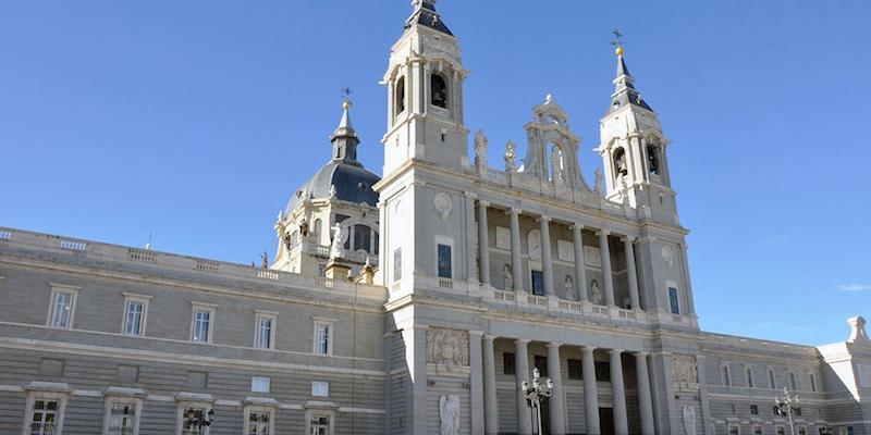 El colegio Santamarca peregrina a la catedral en el marco del A&ntilde;o Jubilar Mariano