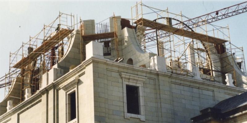 Construcci&oacute;n de la catedral: &iquest;C&uacute;pula o chapitel?